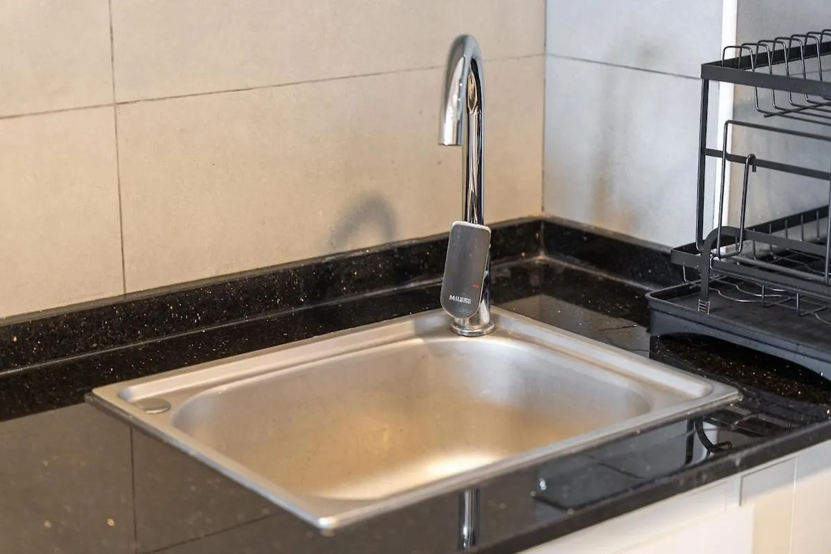 Amazing 2-Bedroom Apartment Perfect For Families In Jebel Ali Village Dubai